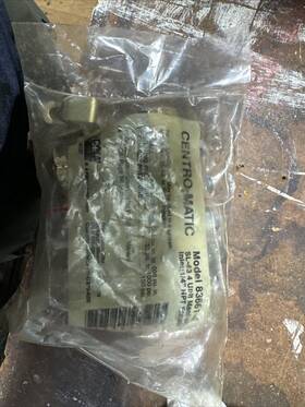 83661-4 Lincoln Centro-matic Oil Injector Assembly Sl43 4-unit 1/4 Inch Npt Female