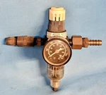 Speedaire Regulator M/n: 4Z030C Pmax: 150PSI. Fixed Price $17.50.