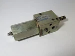 Farval TP121C Lubricator 18:1 Ratio 0.25CC Min 1.1CC Max Used. Fixed Price $169.99.