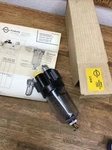 Amflo 1240M Oil Fog Air Line Lubricator With Polycarbonate Bowl 3/8 -18 Npt. Fixed Price $22.39.