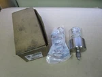 New Lubesite Automatic Lubricator Grease Feeder 560 Unit 1/8" Npt. Fixed Price $90.00.
