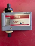 P28AN-1C Johnson Controls Lube Oil Pressure Controller Ammonia Manual. Fixed Price $515.00.
