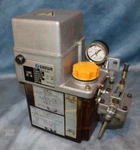 Showa Lubricator LCB4-111C-EN-S 100V "1 Year Warranty" LCB4111CENS 2L Tank. Fixed Price $400.00.